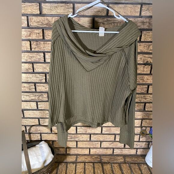 We‎ the free olive green distressed slouchy sweater - Picture 1 of 6